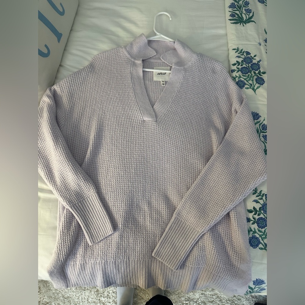 Aerie Light Purple V-Neck Sweater Brand New w Tags